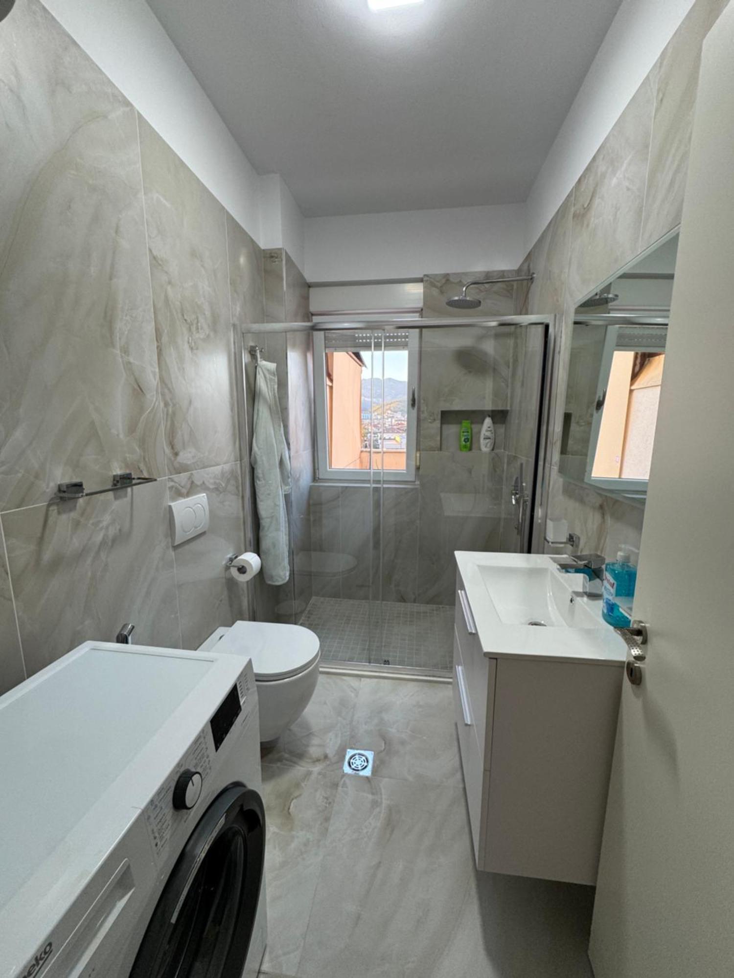 Basilico Apartment Elbasan Exterior photo
